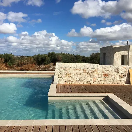 빌라 Pietraja 우겐토